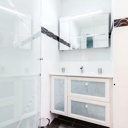 Visite Languedoc Roussillon Apartment