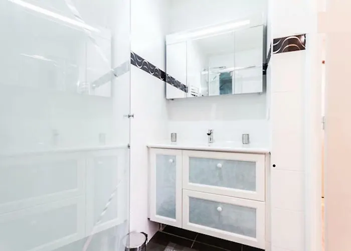 Visite Languedoc Roussillon شقة